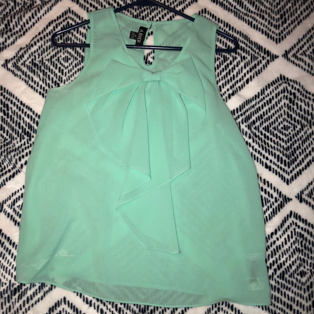 Teal sleeveless shirt